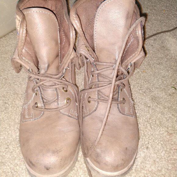 Rock & Candy Shoes - ROCK & CANDY BROWN PLAID FOLD OVER BOOTIES - SZ 7